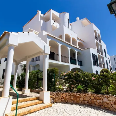 Casa Solway Algarve Escape With Garden & Terrace