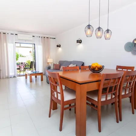 Casa Solway Algarve Escape With Garden & Terrace