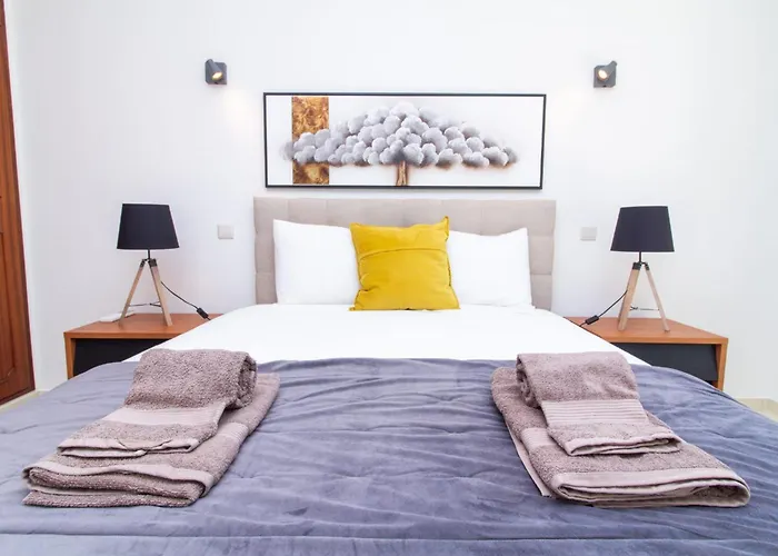 Casa Solway Algarve Escape With Garden & Terrace