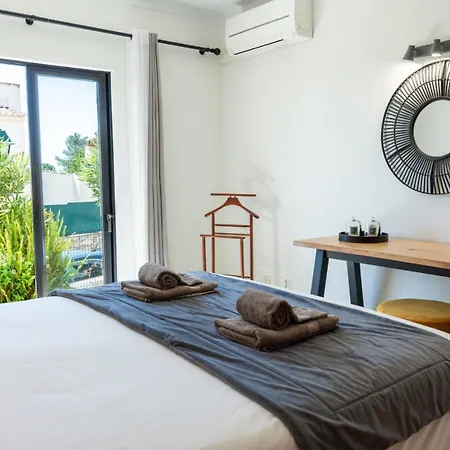 Casa Solway Algarve Escape With Garden & Terrace * ポルティマン