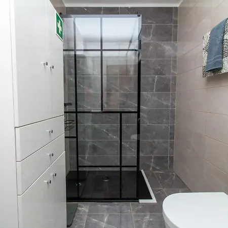 Casa Solway Algarve Escape With Garden & Terrace * Portimao