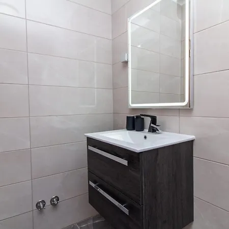 Casa Solway Algarve Escape With Garden & Terrace Apartment *