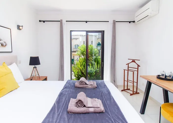 Casa Solway Algarve Escape With Garden & Terrace Apartment *