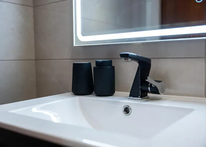 Casa Solway Algarve Escape With Garden & Terrace Portimão