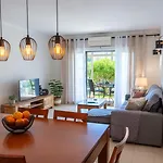 Casa Solway Algarve Escape With Garden & Terrace 波尔蒂芒